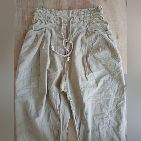 Free People pants. Size XS - Picture 2 of 4
